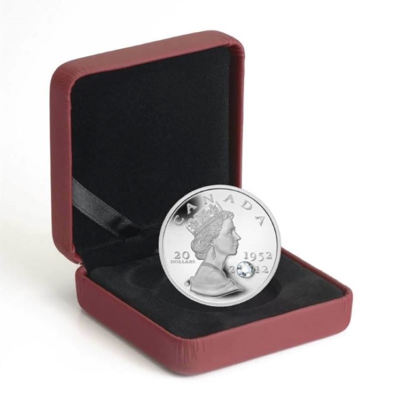 Fine Silver Coin with Swarovski Crystal - The Queen&